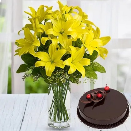 Yellow Asiatic with Cake