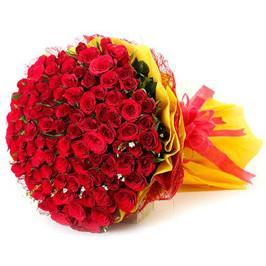 101 Red Roses Hand Bouquet